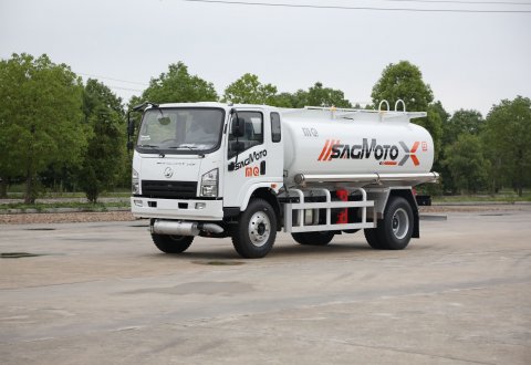 Sagmoto X9 4x2 Fuel Tanker Truck Oil Tanker Truck for Sale
